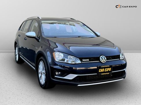 Used 2017 Volkswagen Golf Alltrack S image 20