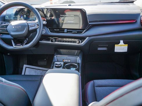 New 2026 Chevrolet Equinox RS w/ LPO, Floor Liner Package image 14