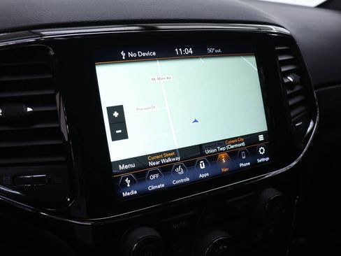 Used 2019 Jeep Grand Cherokee Altitude image 8