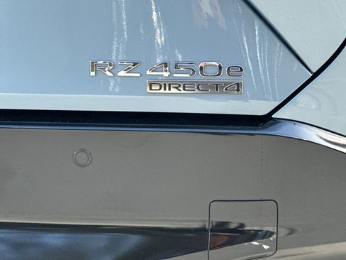 Used 2023 Lexus RZ 450e Premium image 23