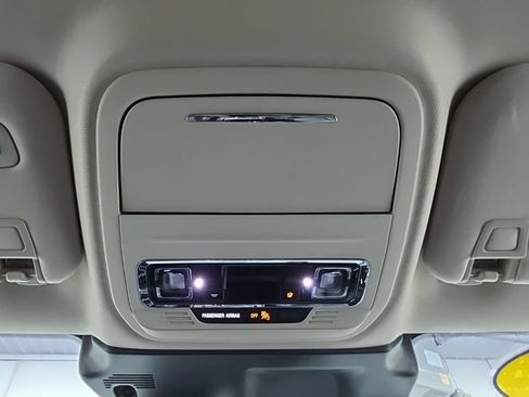 Used 2023 Lincoln Corsair AWD w/ Equipment Group 101A image 41