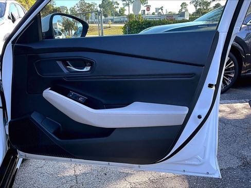 Used 2023 Honda Accord Touring image 26
