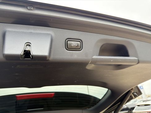 Used 2022 Hyundai Palisade SEL w/ Premium Package image 29