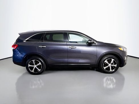 Used 2018 Kia Sorento EX FWD image 11