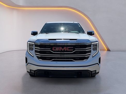 Used 2025 GMC Sierra 1500 SLT AWD/4WD image 8