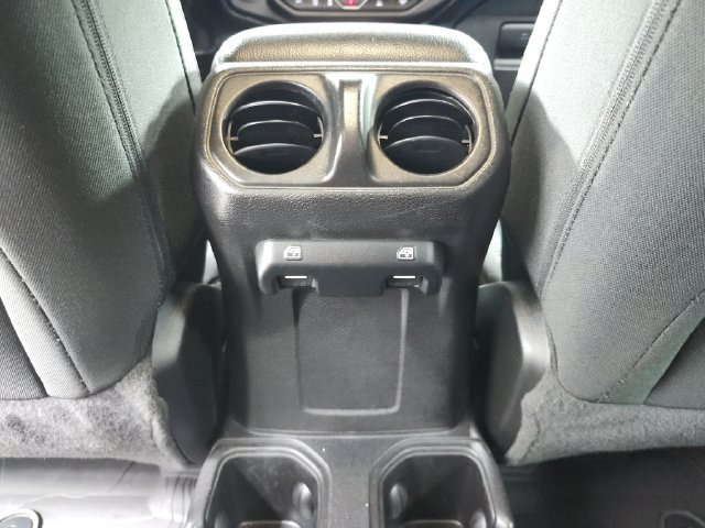 Used 2021 Jeep Wrangler Unlimited Sport AWD/4WD image 34