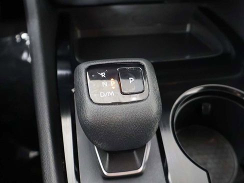 Used 2023 Nissan Rogue SV image 41