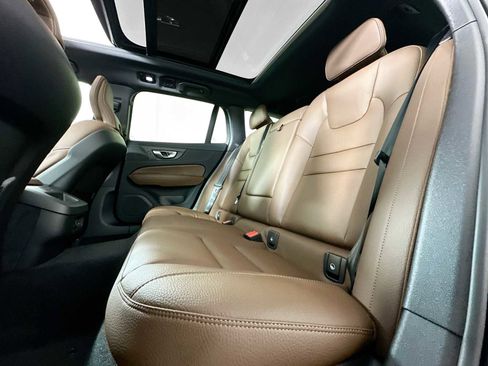 Certified 2025 Volvo V60 B5 Cross Country Plus w/ Protection Package Premier image 22