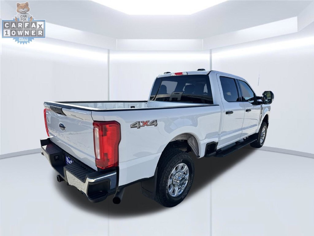 Used 2024 Ford F350 XLT AWD/4WD image 3