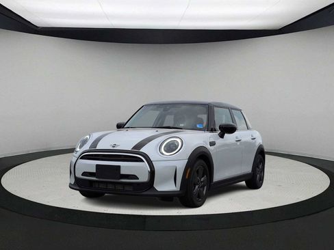 Certified 2024 MINI Cooper 4-Door Hardtop FWD image 4
