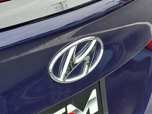 Used 2013 Hyundai Elantra GLS w/ Preferred Pkg FWD image 29