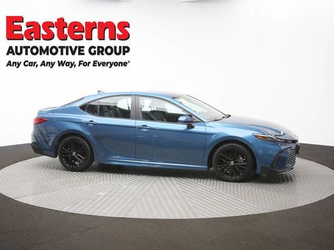 Used 2025 Toyota Camry Hybrid FWD image 47
