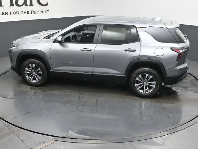 New 2027 Chevrolet Equinox LT w/ LPO, Floor Liner Package FWD image 21