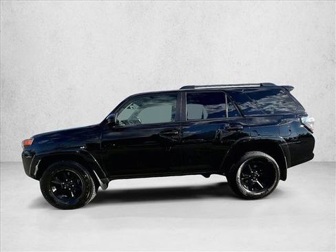 Used 2021 Toyota 4Runner SR5 image 6