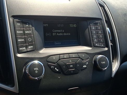 Used 2017 Ford Edge SEL AWD/4WD image 16