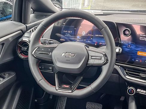 New 2026 Chevrolet Equinox EV RS image 14