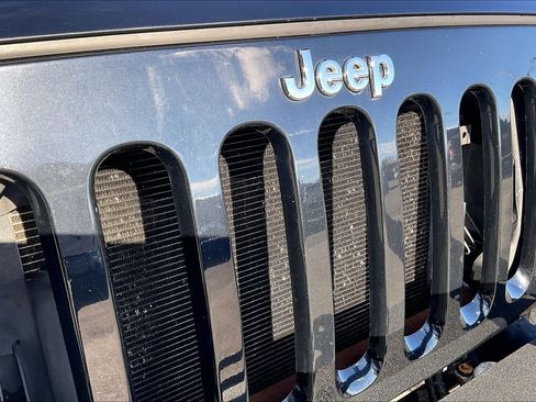 Used 2017 Jeep Wrangler Unlimited Sport w/ Quick Order Package 23S image 23