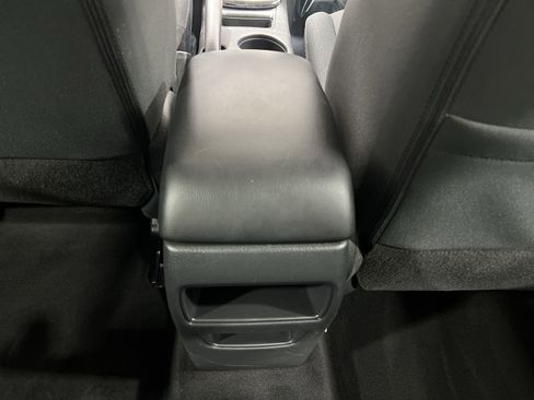 Used 2015 Nissan Sentra S image 19