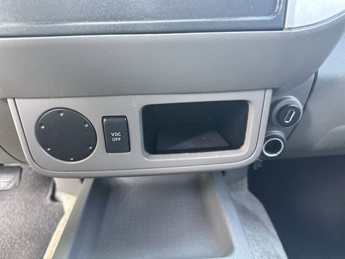 Used 2011 Nissan Frontier SV RWD image 34