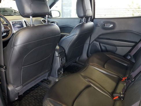 Used 2021 Jeep Compass Latitude w/ Sun and Sound Group FWD image 9