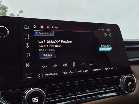 Used 2024 GMC Canyon AT4 w/ Canyon Safety Plus Package image 27