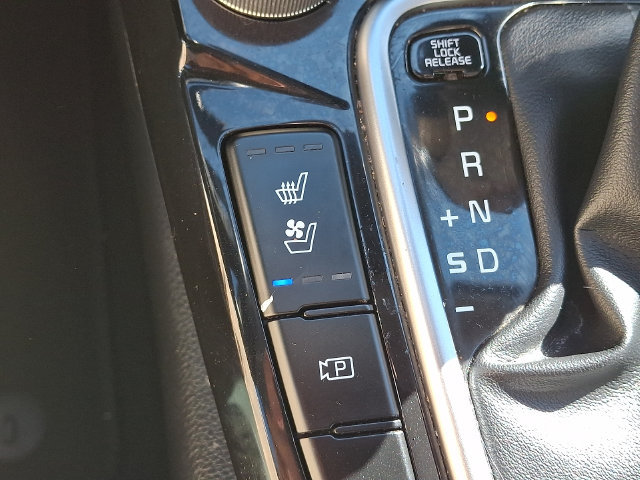 Certified 2024 Kia Seltos SX w/ SX Sunroof Package AWD/4WD image 24