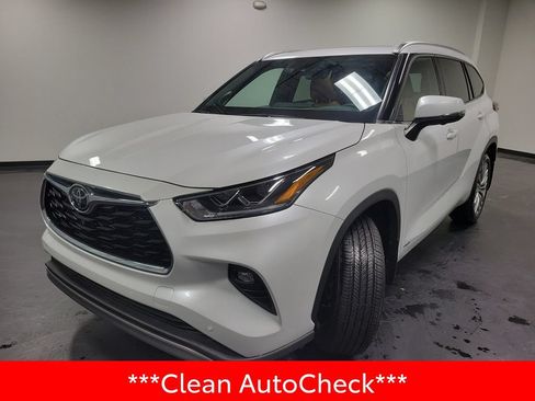 Used 2026 Toyota Highlander Platinum AWD/4WD image 4