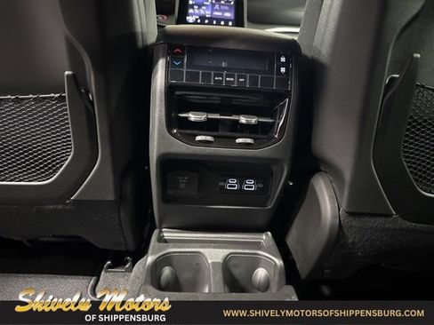 New 2025 Jeep Grand Cherokee L Laredo w/ Luxury Tech Group I image 28