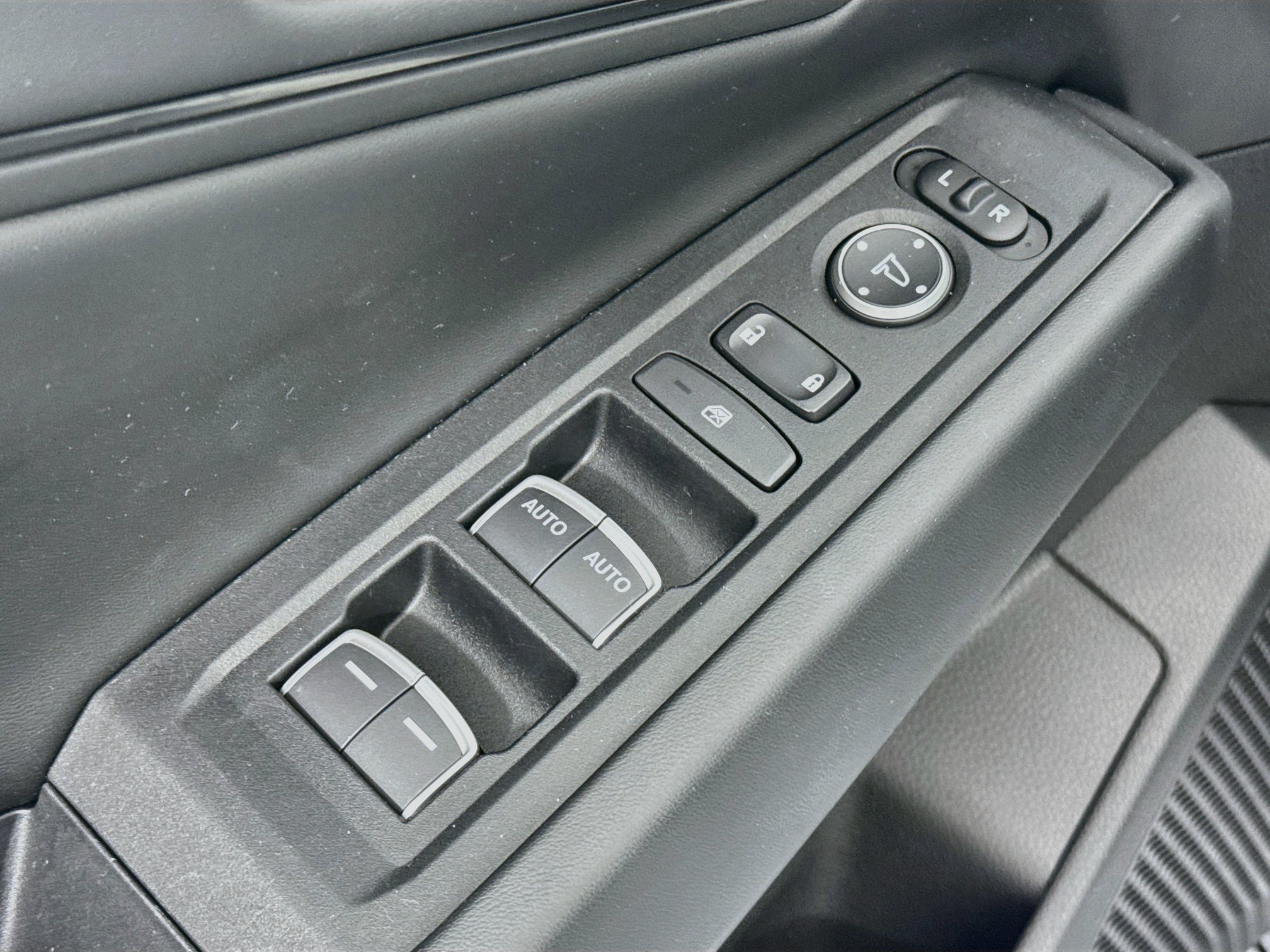 Certified 2024 Honda Accord EX-L image 17