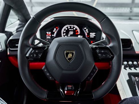 Used 2024 Lamborghini Huracan EVO AWD/4WD image 43