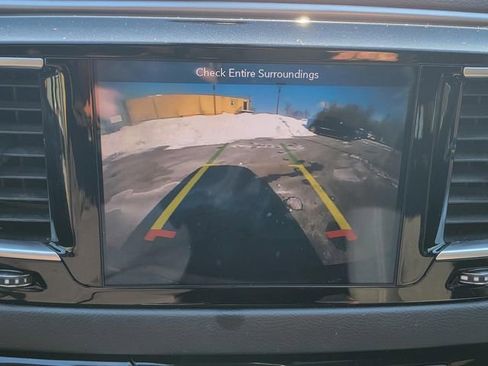 Used 2019 Chrysler Pacifica Touring Plus w/ S Appearance Package image 34