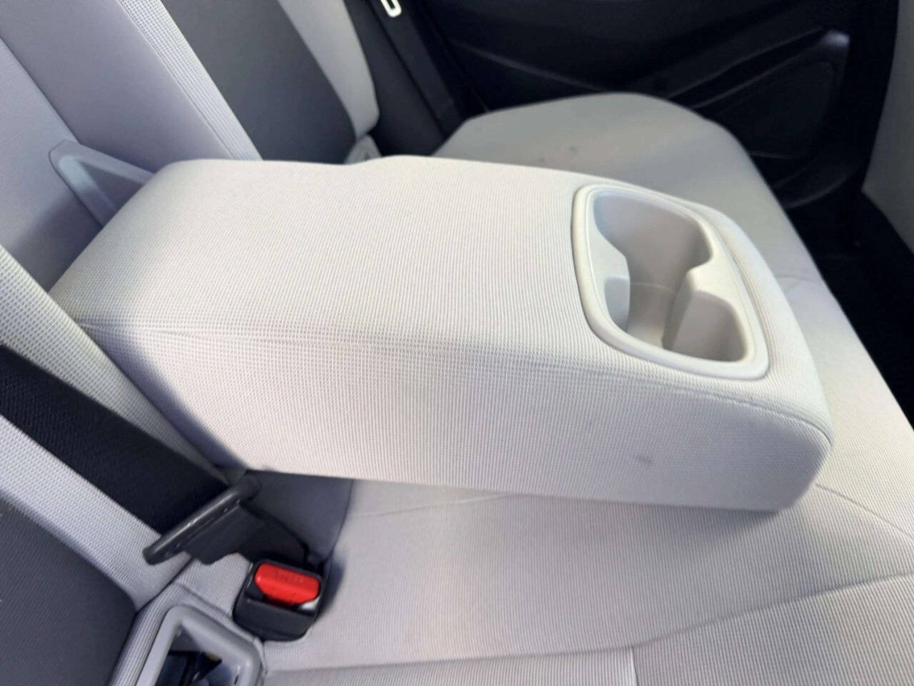 Used 2021 Toyota Corolla LE FWD image 22