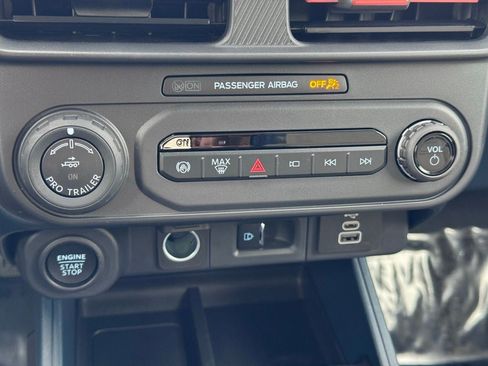 New 2026 Ford Maverick Lariat image 32