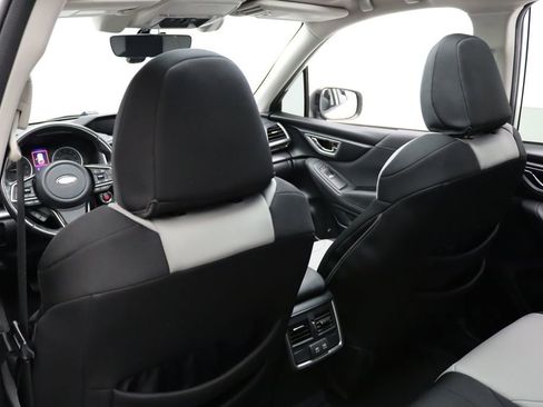 Used 2019 Subaru Forester Premium image 20