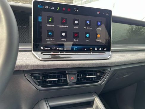 New 2026 Volkswagen Tiguan S FWD image 16