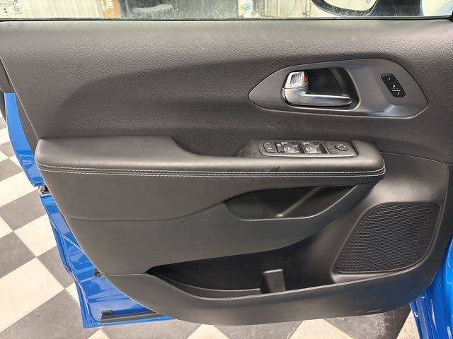 New 2026 Chrysler Pacifica Select w/ S Appearance Package AWD/4WD image 10