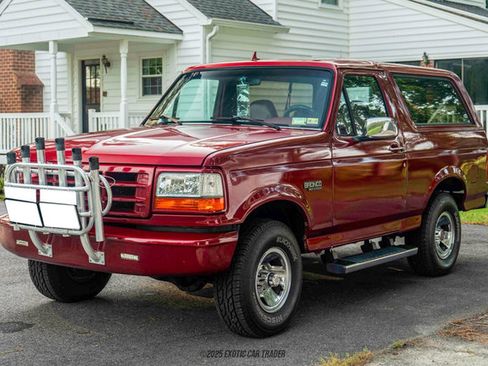 Used 1995 Ford Bronco XLT image 14