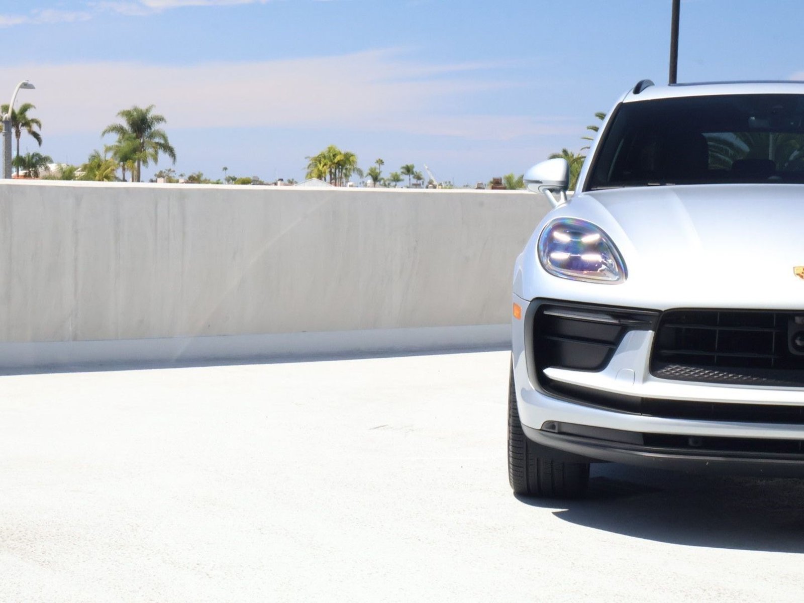 Certified 2026 Porsche Macan AWD/4WD image 12