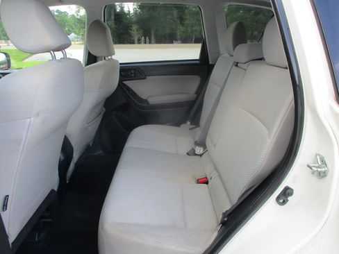 Used 2016 Subaru Forester 2.5i Premium w/ Popular Package #1 AWD/4WD image 15