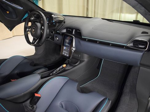 New 2025 McLaren Artura Spider image 22