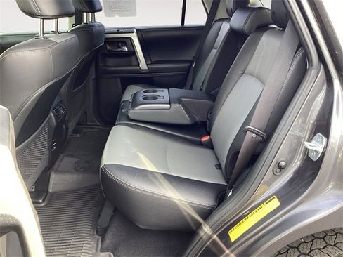 Used 2019 Toyota 4Runner SR5 Premium image 13