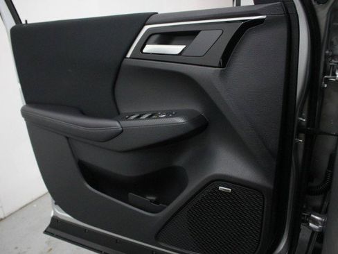 New 2026 Mitsubishi Outlander ES image 15