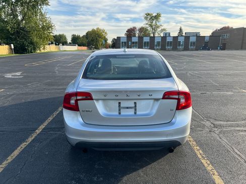 Used 2012 Volvo S60 T5 FWD image 9