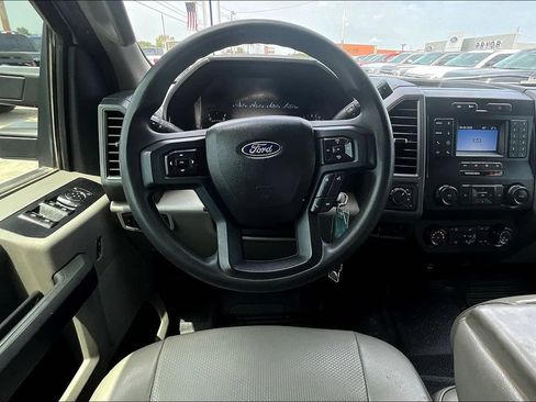 Used 2022 Ford F250 XL w/ Power Equipment Group AWD/4WD image 5