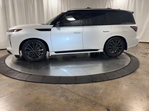 Used 2025 INFINITI QX80 Autograph w/ Premium Cargo Package image 9