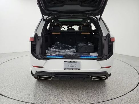 New 2026 Land Rover Range Rover Sport Dynamic SE AWD/4WD image 15