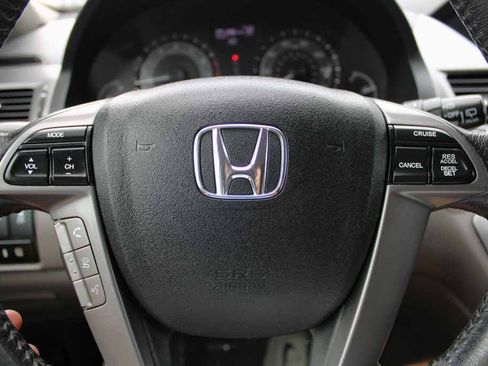 Used 2014 Honda Odyssey EX-L image 17