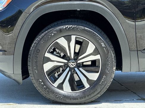 Certified 2026 Volkswagen Atlas Cross Sport SE AWD/4WD image 25