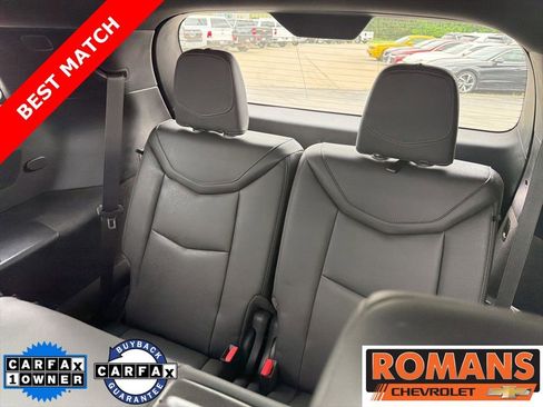 Used 2024 Cadillac XT6 Luxury w/ LPO, Floor Liner Package FWD image 21