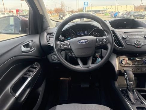 Used 2018 Ford Escape SE w/ Ford Safe & Smart Package image 14